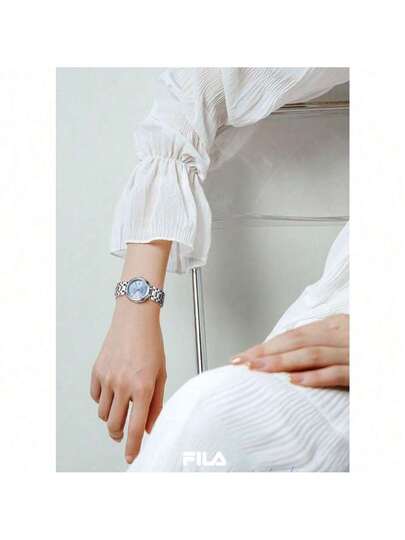 ساعة نسائية فاخرة من FILA بحركة كوارتز - قرص اللؤلؤ المشرق مع علامات بلورية لامعة، إطار مستوحى من الماس وسوار من الفولاذ المقاوم للصدأ المصقول | ساعة أنيقة للارتداء اليومي أو كهدية للمرأة