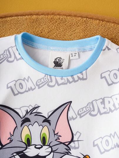 TOM & JERRY X SHEIN مجموعة بيجامة كاجوال مكونة من ملابس علوية بأكمام طويلة وبنطال ذات نمط كرتوني للأولاد، بتصميم ألوان متباينة، قطعتان، مناسبة للارتداء اليومي وبخصر مطاطي