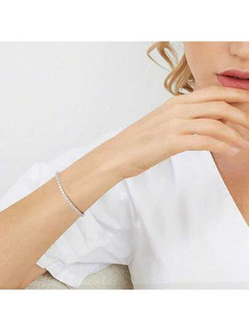 MDFUN طقم مجوهرات سوار التنس والأقراط مطلي بالذهب الأبيض عيار 18 قيراط، سوار التنس مرصع بزركونيا مكعبة مقاس 3 مم، أقراط حلقية صغيرة من الفولاذ المقاوم للصدأ مقاس 8 مم، مناسب للجنسين