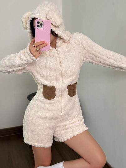 SHEIN بيجامات دب مطرزة بأكمام طويلة وقبعة، بيجامات دب فرو فضفاضة دافئة وناعمة، مناسبة للخريف والشتاء، مريحة