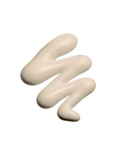 SKIN1004 واقي شمس مستخلص السنتيلا الآسيوية من مدغشقر 20مل، SPF50+ PA++++، صيغة لطيفة، مهدئ ومصلح، خفيف الوزن ومرطب، غير دهني، حماية شمسية شاملة، مناسب للبشرة الحساسة، لجميع أنواع البشرة. 20مل/0.67 أونصة سائلة | مستحضرات تجميل كورية