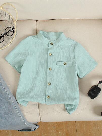 SHEIN Streecool Kids قميص كاجوال أحادي الصدر بأكمام قصيرة ذو لون سادة للأولاد الصغار