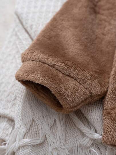Cozy Pixies مجموعة من قميص ثقيل بياقة طاقم بأكمام طويلة وبنطال بخصر مطاطي مبطن للأطفال الصبيان بنمط الدب الكرتوني