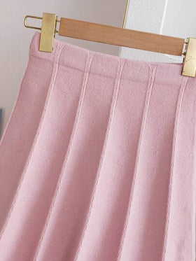 SHEIN Genkimix Kids مجموعة بنطلون وسترة مضفرة للفتيات المراهقات، كنزة صوفية صوفية مزينة بفراشة ثلاثية الأبعاد مع تنورة مطوية، جميلة وأنيقة، شتوي