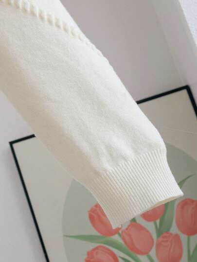 SHEIN Genkimix Kids مجموعة بنطلون وسترة مضفرة للفتيات المراهقات، كنزة صوفية صوفية مزينة بفيونكة ثلاثية الأبعاد مع تنورة مطوية، جميلة وأنيقة، شتوي