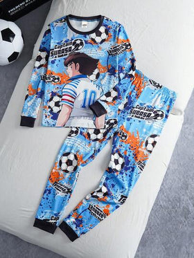 Captain Tsubasa X SHEIN طقم بيجاما مكون من ملابس علوية كم طويل بطبعة لاعب كرة قدم وبنطال للأولاد المراهقين، مريح وكاجوال، قطعتان