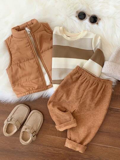 SHEIN 3 قطع طقم ملابس للأطفال الرضع البنين/البنات، تتكون من: بلوزة كاجوال بأكمام طويلة مخططة، بنطلون كوردروي كاجوال، جاكيت سميكة، مناسب للارتداء اليومي، للخارج، للرياضة، للتزلج في فصل الخريف/الشتاء