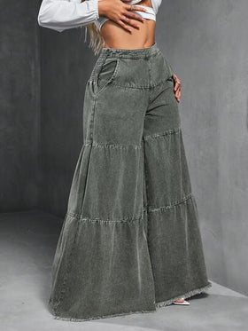 SHEIN SXY جينز نسائي بلون باهت بطراز صديقها السائب ذو تصميم مفكك الحافة ومرقع