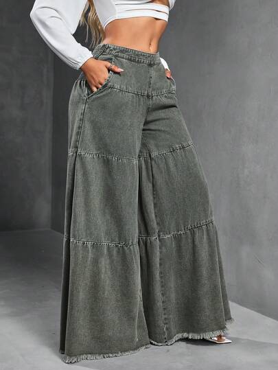 SHEIN SXY جينز نسائي بلون باهت بطراز صديقها السائب ذو تصميم مفكك الحافة ومرقع