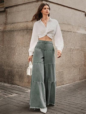 SHEIN SXY جينز نسائي بلون باهت بطراز صديقها السائب ذو تصميم مفكك الحافة ومرقع