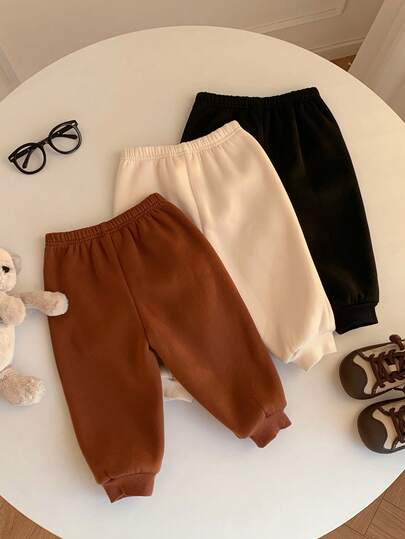 SHEIN 3 قطع بنطلون رياضي للأطفال الصبية مبطن حراريًا مع تصميم دب لطيف، مجموعة ملابس مريحة وعملية للارتداء اليومي، مناسبة للاستخدام الداخلي والخارجي والتزلج والرياضة والحفلات وتصوير الصور والمهرجانات والملابس الرياضية والجوجرز وعيد الميلاد ورأس السنة
