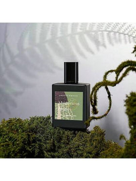 زجاجة عطر 50 مل برائحة الصندل الدائمة، رائحة طبيعية وممتعة ذات رائحة خشبية. متوفر خياران للعطر. عطر فاخر مناسب لمناسبات متنوعة، يمكن أن يزيل الروائح ويعزز الرائحة. خيار هدية ممتاز.