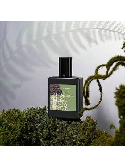 زجاجة عطر 50 مل برائحة الصندل الدائمة، رائحة طبيعية وممتعة ذات رائحة خشبية. متوفر خياران للعطر. عطر فاخر مناسب لمناسبات متنوعة، يمكن أن يزيل الروائح ويعزز الرائحة. خيار هدية ممتاز.