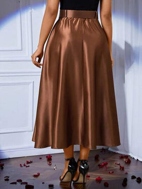 SHEIN Lady تنورة أنيقة للنساء بلون أحادي مطوية على شكل حرف A، مناسبة للحفلات