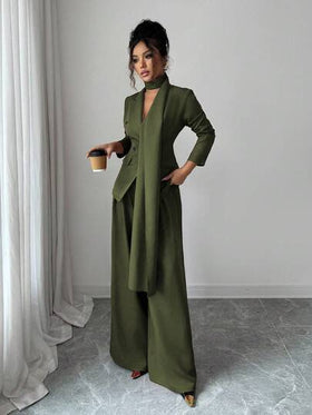 SHEIN Elenzya بدلة كاجوال للنساء مكونة من جاكيت طويلة الأكمام بياقة على شكل حرف V وتصميم غير متماثل للياقة مع ربطة خصر، وبنطال واسع الساق، مصنوعة من قماش سميك ذو لون أحادي
