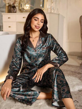 LuxeNights طقم بيجامة نسائي من السراويل والبلوزة طويلة الأكمام من الحرير الصناعي بتصميم زهرة الكاجو ذات الألوان المتباينة، ملابس خريف وشتاء