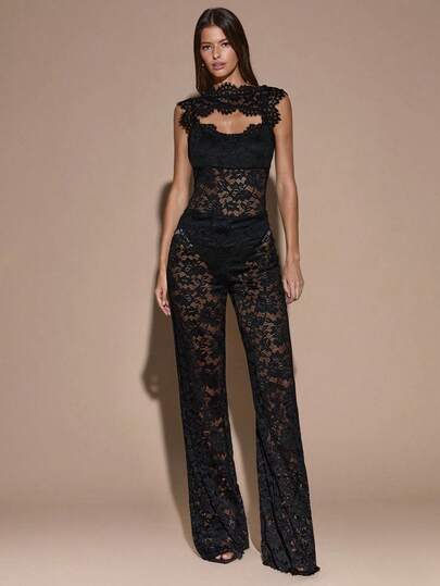 SHEIN BAE جمبسوت نسائية أنيقة للخروج والمناسبات، ذات تصميم أسود شفاف مزين بالدانتيل الأنيق، بتصميم ظهر مكشوف وساق واسعة غير متماثلة، مناسبة للاستخدام اليومي والمناسبات والأعياد مثل عيد الحب والهالوين والكريسماس