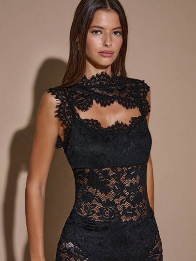 SHEIN BAE جمبسوت نسائية أنيقة للخروج والمناسبات، ذات تصميم أسود شفاف مزين بالدانتيل الأنيق، بتصميم ظهر مكشوف وساق واسعة غير متماثلة، مناسبة للاستخدام اليومي والمناسبات والأعياد مثل عيد الحب والهالوين والكريسماس
