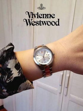 Vivienne Westwood ساعة VivienneWestwood Queen Mother بحزام فضي من الفولاذ، ساعة نسائية جديدة أنيقة بلوحة صغيرة