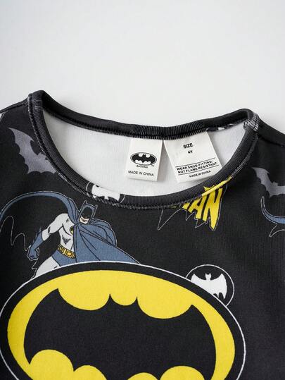 BATMAN X SHEIN 85th طقم بيجاما مكون من ملابس علوية كم طويل بطباعة كرتونية شاملة وبنطلون ليجنز للأولاد الصغار