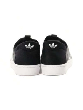 Adidas أحذية كاجوال سهلة الارتداء من القماش يونيسكس IG5717