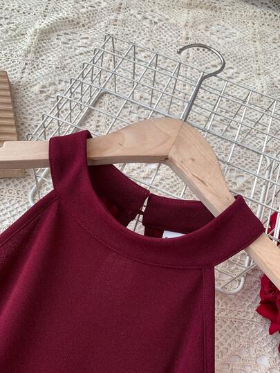 SHEIN فستان حفلة للمراهقات بياقة حلقية مضفر بدون أكمام وخصر مربوط على شكل خط A، لون أحمر ، للكريسماس ورأس السنة