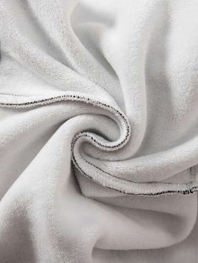 SHEIN اشتر واحد واحصل على واحد مجانًا، 2 عبوة من جوارب رياضية كاجوال للبنات الصغيرات مع زخارف بنقوش صغيرة، مناسبة لحفلات عيد الميلاد وحفلات المساء والعروض والأعراس والمعمودية، مناسبة للارتداء اليومي والسفر والرياضة، مناسبة للخريف والشتاء