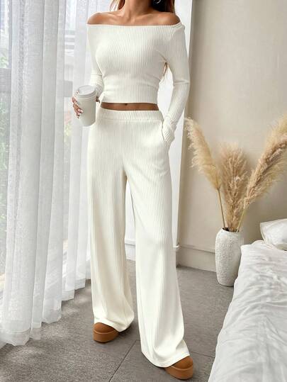 SHEIN EZwear طقم ملابس علوية رقبة قارب مخرمة وبنطلون فضفاض للنساء