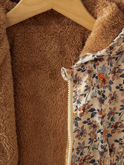 SHEIN Vintaside Kids 1 قطعة هودي مبطن بالحرارة مزخرف بالأزهار الرجعي للفتيات الصغيرات موديل 2025 الجديد، مع خصر مطاطي، ملابس خارجية سميكة دافئة متعددة الاستخدامات