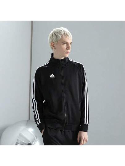 Adidas جاكيت رياضية مزينة برسومات حرفية وشريط جانبي مع سحاب