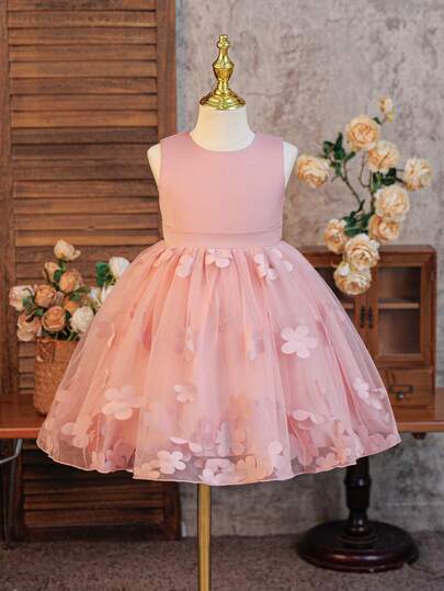 SHEIN Glamorique Kids فستان أميرة للفتيات الصغيرات، فستان فتاة الزهور، فستان رسمي لحفلة عيد الميلاد والزفاف والعطلات، قماش أطلس، بدون أكمام، وردي باهت، تنورة من التول المتطبقة، بتصميم عقدة الفراشة على الظهر بأسلوب الشرق الأوسط والأوروبي