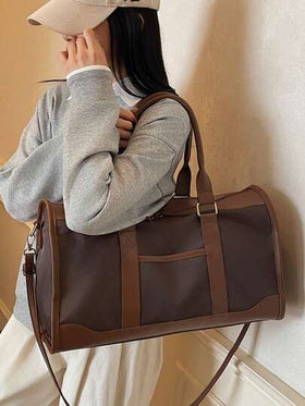 حقيبة سفر كبيرة السعة بتصميم بسيط، حقيبة كتف بوسطن ذات ألوان متباينة عصرية، كاجوال ومتعددة الاستخدامات، يمكن ارتداؤها على الكتف أو عبر الجسم، باللون الأسود/البني مع البيج، حقيبة سفر/حقيبة ليلية/منظم سفر/ضروريات رحلة/ضروريات عطلة، مناسبة للجنسين