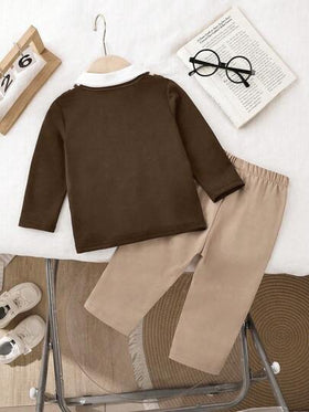 SHEIN Playful Pals طقم طفل ولد، ملابس علوية بولو طويلة الأكمام مريحة مصنوعة من الأقمشة المحبوكة، مع بنطلون كاجوال فضفاض بخصر مطاطي، تصميم أنيق ومناسب للمناسبات الخريفية مثل العطلات والخروجات اليومية وما شابه.