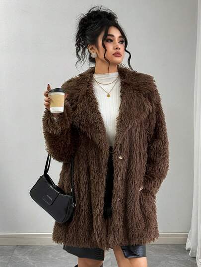 SHEIN معطف فرو اصطناعي للنساء ذوات الحجم الكبير