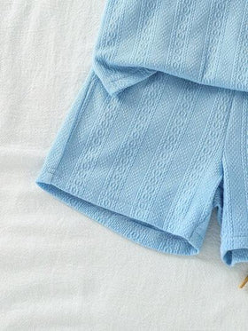 SHEIN Vintaside Kids مجموعة أزرق للأطفال الرضع من 0-3 سنوات، بنطلون قصير مع ملابس علوية كم قصير مطابق، بتصميم بسيط بدون نقشات، فضفاض، مناسب للخروجات والاستخدام المنزلي والرياضة الخفيفة، ملابس صيفية للأطفال، ملابس خارجية للأطفال