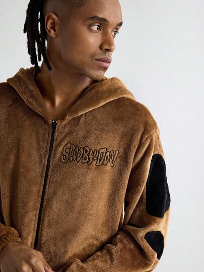 SCOOBY-DOO X SHEIN جمبسوت رجالية كاجوال مطرزة بحرف وكلب، بيجامات شتوية بنية فاخرة ودافئة