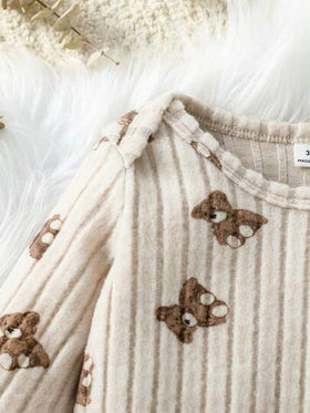 SHEIN مجموعة من قطعتين لطفل حديث الولادة من 0-3 سنوات، جمبسوت طويلة الأكمام مطبوعة بالدب مع قبعة أذن الدب ثلاثية الأبعاد، من قماش محبوك، مناسبة للخريف/الشتاء، للارتداء اليومي، للخروج، للعطلات، ملابس طفل محايدة