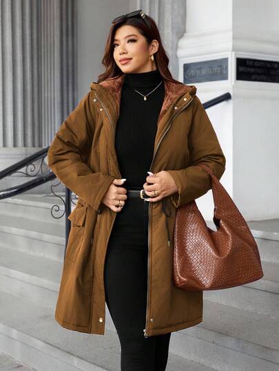 EMERY ROSE معطف مبطن بتصميم ملائم وأنيق بألوان متباينة مع خصر مشدود