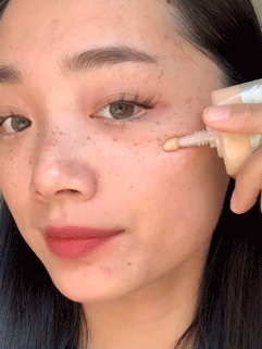 SHEGLAM Dew & Done ملون خفيف للبشرة مع Spf20-Acorn علامة تجارية جمال مكياج ميكب مستحضرات تجميل للنساء الفتيات مثالي لفصل الشتاء الربيع مثالي ل- Y2K أزياء أنيقة رمضان هدية حفلة جاهز أفضل لون