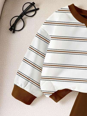 SHEIN مجموعة من قطعتين للأطفال الرضع والأطفال الصغار من 0-3 سنوات، تتكون من بلوزة رياضية مخططة مطبوع عليها الدب وبنطلون جوجر بلون أحادي، مناسبة للارتداء اليومي والخارجي والرياضي في فصلي الخريف والشتاء