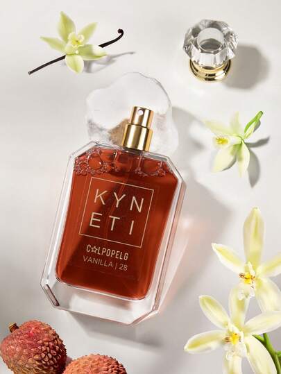 100 مل رذاذ عطري بعطر الفانيليا، 28 رشة، ضروري للعطلات، عطر منزلي بدون لهب، منعش هواء محمول للاستمتاع برائحة لذيذة في أي وقت، مزيل روائح معزز للجاذبية بعطر طويل الأمد، مناسب لجميع المناسبات، خيار هدية مثالي. هدية عيد الهالوين، هدية عيد الميلاد