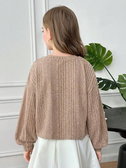 SHEIN تي شيرت كاجوال بأكمام طويلة فضفاض بياقة طاقم مزين بالدبابيس، محبوك بنسيج ناعم مخطط، مناسب للخريف/الشتاء