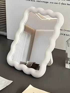 مرآة مكياج صغيرة جميلة، بتصميم موجي كريمي، قابلة للتركيب على المكتب أو الحائط، مرآة مكياج محمولة للسفر، مناسبة للسكن الجامعي والمكتب والمكياج، سعر معقول، ديكور الغرفة، مرآة تجميل، مرآة سفر، غرفة النوم، اكسسوارات المكياج، مرآة، مرآة تجميل، مرآة صغيرة، م...