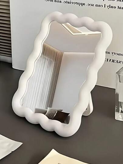 مرآة مكياج صغيرة جميلة، بتصميم موجي كريمي، قابلة للتركيب على المكتب أو الحائط، مرآة مكياج محمولة للسفر، مناسبة للسكن الجامعي والمكتب والمكياج، سعر معقول، ديكور الغرفة، مرآة تجميل، مرآة سفر، غرفة النوم، اكسسوارات المكياج، مرآة، مرآة تجميل، مرآة صغيرة، م...