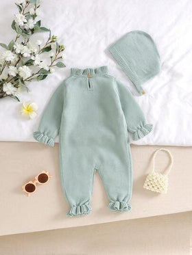 SHEIN Vintaside Kids مجموعة طفل بيج 2 قطعة: رومبير رومبر مطرزة بياقة دانتيل + قبعة، تصميم أنيق وحلو