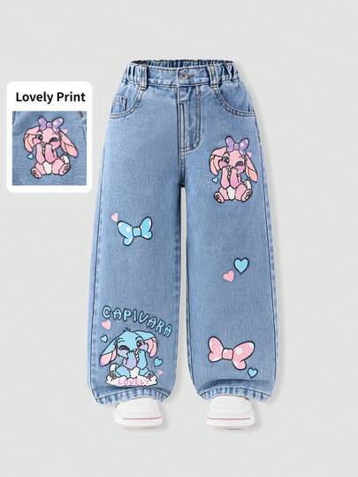 SHEIN ChillGRL بنطلون جينز واسع الساق بطبعة أرنب كرتوني وفيونكة، لون أزرق فاتح مغسول، مريح وعصري للفتيات الصغيرات، مناسب للارتداء اليومي، المدرسة، السفر والأوقات الحرة