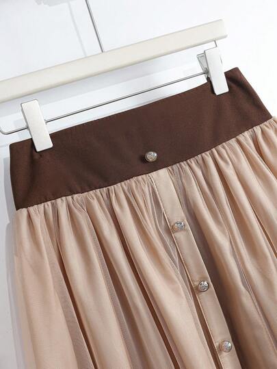 SHEIN PETITE تنورة كاجوال للنساء مزينة بأزرار وقطع شبكية أنيقة للارتداء اليومي