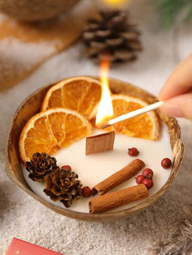 شمعة معطرة بالزهور المجففة في وعاء جوز الهند، شمعة معطرة لجو المنزل والغرفة، شمعة ديكور للحفلات، مناسبة للمنزل والمكتب وعيد الحب والسنة الجديدة وهدايا العطلات وديكور رمضان، شمعة وشمعدان، رمضان، ديكور المنزل، هدية شخصية