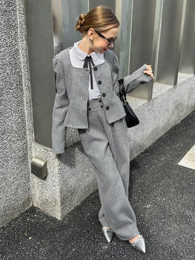 SHEIN مجموعة جاكيت قصيرة صوفية ذات لون واحد مع طوق وتصميم الخصر + بنطلون ذو ساق واسعة لفتيات المراهقات، بأسلوب فرنسي كاجوال أنيق، مناسبة للاستخدام اليومي والتنقل والعطلات في فصلي الخريف والشتاء، قطعتان