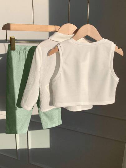 SHEIN 3 قطع بدلة للأطفال الصبيان تتكون من صدرية أرجايل كاجوال، قميص أبيض، وبنطلون أزرق كاجوال، مناسبة لحفلات عيد الميلاد، الحفلات المسائية، المناسبات، حفلات الزفاف، استقبال المولود الجديد، المعمودية، واحتفالات عيد الميلاد الأول
